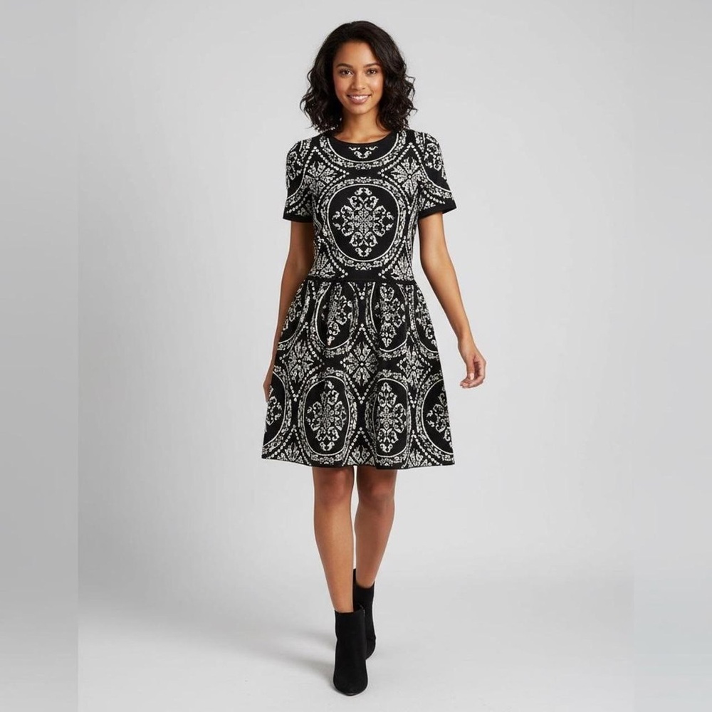 Romeo + Juliet Couture Damask Sweater Dress